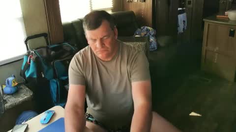 Snapshot of mmmthatsfunnn chatting on September 18, 10:01 pm mmmthatsfunnn online show from September 18, 10:01 pm