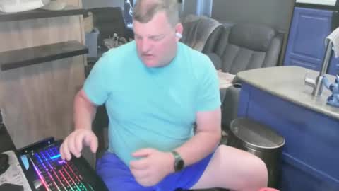 mmmthatsfunnn online show from June 2, 4:31 pm