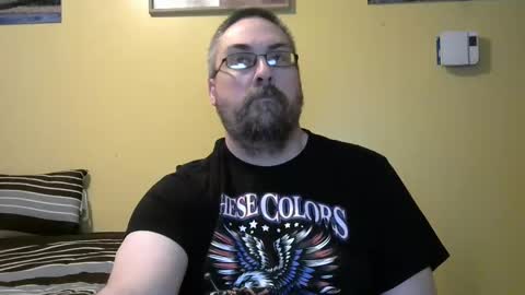Snapshot of mmr4545 chatting on May 12, 4:31 am mark online show from May 12, 4:31 am