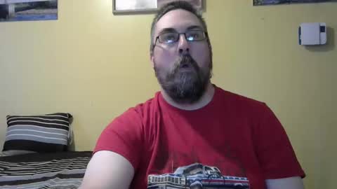 Snapshot of mmr4545 chatting on May 31, 1:47 am mark online show from May 31, 1:47 am