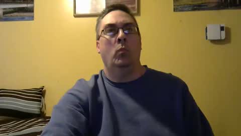Snapshot of mmr4545 chatting on June 7, 3:21 am mark online show from June 7, 3:21 am