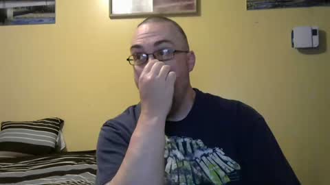 Snapshot of mmr4545 chatting on June 17, 4:37 am mark online show from June 17, 4:37 am
