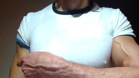 mmuscularman online show from September 24, 7:01 am