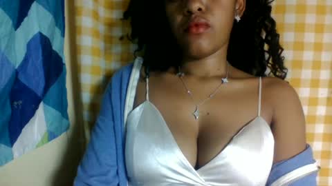 mmyriame online show from June 29, 10:21 pm