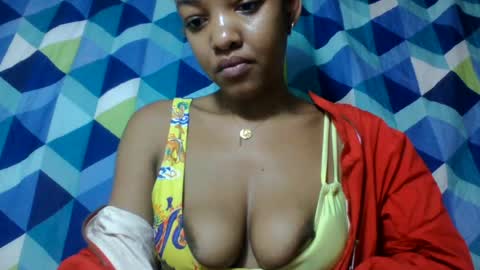 mmyriame online show from July 15, 3:45 am
