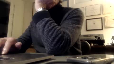 Snapshot of mmythmaker chatting on May 25, 9:26 am mmythmaker online show from May 25, 9:26 am