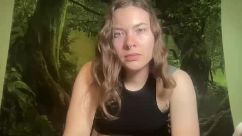 Snapshot of mo0n_goddess chatting on June 2, 3:19 am Misty online show from June 2, 3:19 am