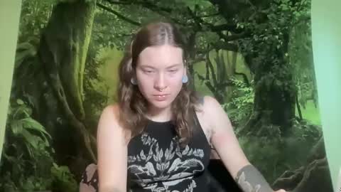 Snapshot of mo0n_goddess chatting on June 6, 2:38 am Misty online show from June 6, 2:38 am