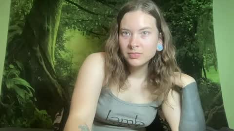 Snapshot of mo0n_goddess chatting on June 22, 3:36 am Misty online show from June 22, 3:36 am