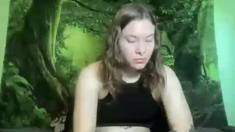 Snapshot of mo0n_goddess chatting on July 1, 12:01 am Misty online show from July 1, 12:01 am