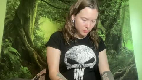 Snapshot of mo0n_goddess chatting on July 2, 12:21 am Misty online show from July 2, 12:21 am
