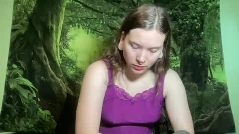 Snapshot of mo0n_goddess chatting on July 7, 2:58 am Misty online show from July 7, 2:58 am