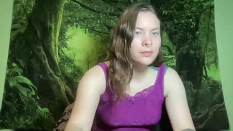 Snapshot of mo0n_goddess chatting on July 7, 7:23 am Misty online show from July 7, 7:23 am