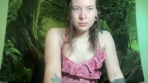 Snapshot of mo0n_goddess chatting on July 8, 1:10 am Misty online show from July 8, 1:10 am