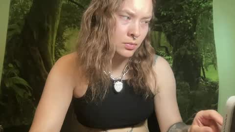 Snapshot of mo0n_goddess chatting on July 29, 2:43 am Misty online show from July 29, 2:43 am