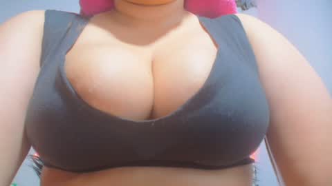 Catalina online show from December 3, 1:30 am