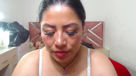 Catalina online show from November 30, 4:49 am