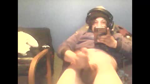 Snapshot of mochaandcreme chatting on December 17, 1:50 pm mochaandcreme online show from December 17, 1:50 pm