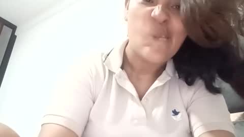 Sarah online show from April 9, 2:44 am