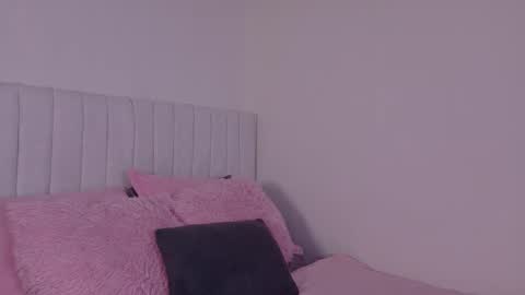 zoe ross online show from February 26, 7:57 pm