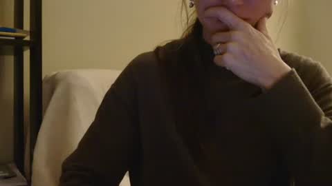 Snapshot of modesta1413 chatting on November 21, 8:18 pm Aurora online show from November 21, 8:18 pm