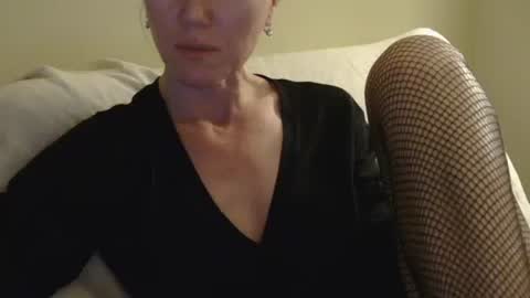 Snapshot of modesta1413 chatting on December 17, 1:11 am Aurora online show from December 17, 1:11 am