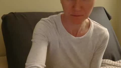 Snapshot of modesta1413 chatting on March 31, 9:37 pm Aurora online show from March 31, 9:37 pm