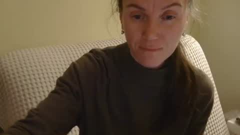 Snapshot of modesta1413 chatting on April 2, 8:50 pm Aurora online show from April 2, 8:50 pm