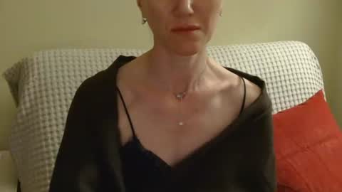 Snapshot of modesta1413 chatting on April 9, 10:15 pm Aurora online show from April 9, 10:15 pm