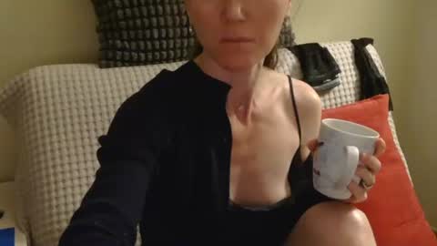 Snapshot of modesta1413 chatting on April 10, 9:41 pm Aurora online show from April 10, 9:41 pm