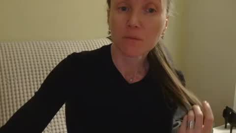 Snapshot of modesta1413 chatting on April 13, 8:25 pm Aurora online show from April 13, 8:25 pm