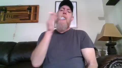 moeblick online show from January 4, 3:39 pm