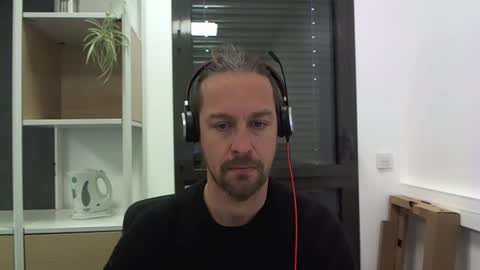 Snapshot of moi9876543210 chatting on January 24, 2:30 pm Julien online show from January 24, 2:30 pm