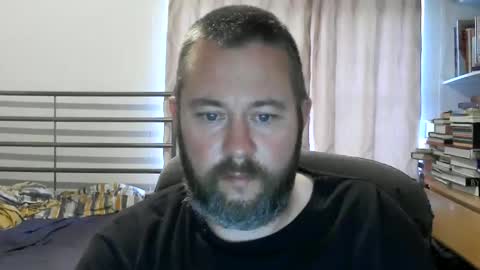 Snapshot of moistfalafel chatting on May 27, 7:11 pm Jode online show from May 27, 7:11 pm
