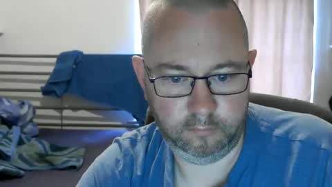 Snapshot of moistfalafel chatting on June 4, 5:35 am Jode online show from June 4, 5:35 am