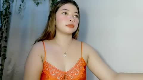 Snapshot of moleschaxxx chatting on December 13, 8:36 pm Jane online show from December 13, 8:36 pm