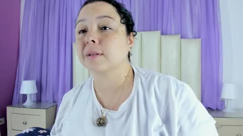 Hey Guys  Im Mollie online show from January 18, 12:15 pm