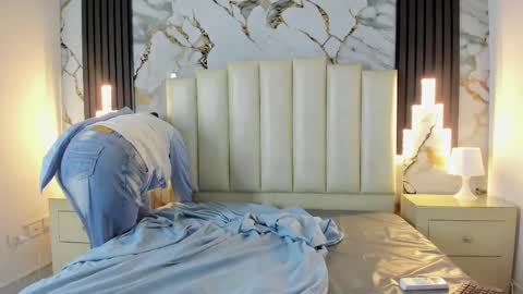 Hey Guys  Im Mollie online show from February 12, 12:22 pm