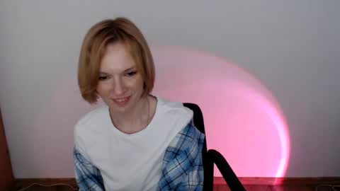 Snapshot of mollilove chatting on June 16, 9:45 am mollilove online show from June 16, 9:45 am