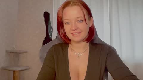 Molly online show from April 7, 1:50 am