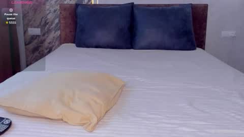 Snapshot of molly__vibes chatting on February 2, 6:45 am Molly online show from February 2, 6:45 am