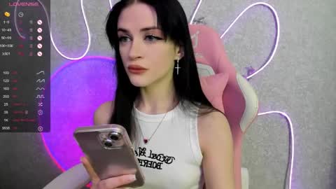 Molly - online show from May 22, 3:02 am