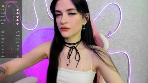 Molly - online show from May 23, 3:01 am