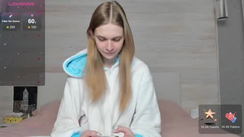 Snapshot of molly_hunt chatting on January 15, 3:11 am Molly Hunt online show from January 15, 3:11 am