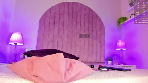 Molly Jackson online show from December 13, 4:05 pm