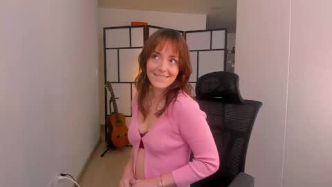   MOLLY   online show from May 5, 5:32 pm