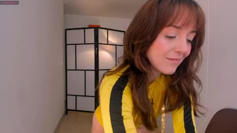 Snapshot of molly_marmalade_ chatting on May 22, 4:23 pm MOLLY online show from May 22, 4:23 pm
