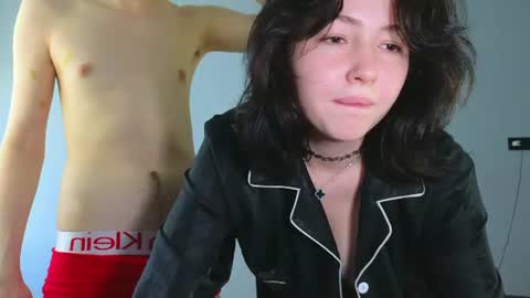 molly_millerr online show from June 11, 8:23 am