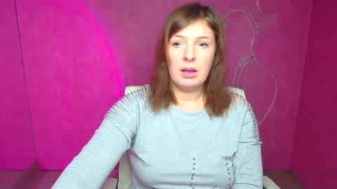 Snapshot of molly_mis chatting on December 19, 3:52 pm Molly online show from December 19, 3:52 pm