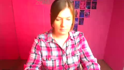 Molly online show from May 3, 12:11 pm